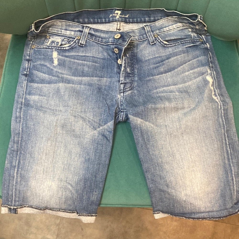 7 for all man kind distressed bermuda short